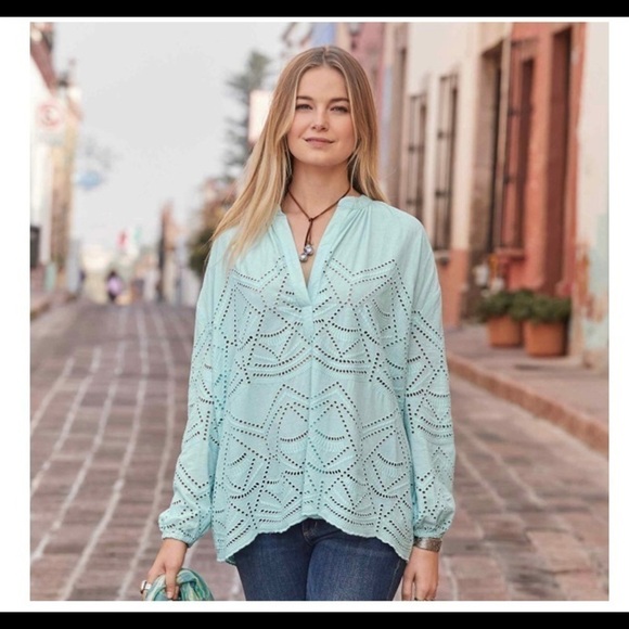 𝅺SUNDANCE Voluminous Beauty Eyelet Top - Picture 1 of 7